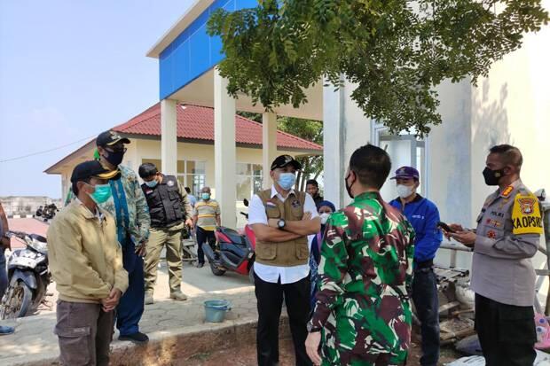Bupati Tangerang Bubarkan Kerumunan di Kawasan Wisata Tanjung Pasir