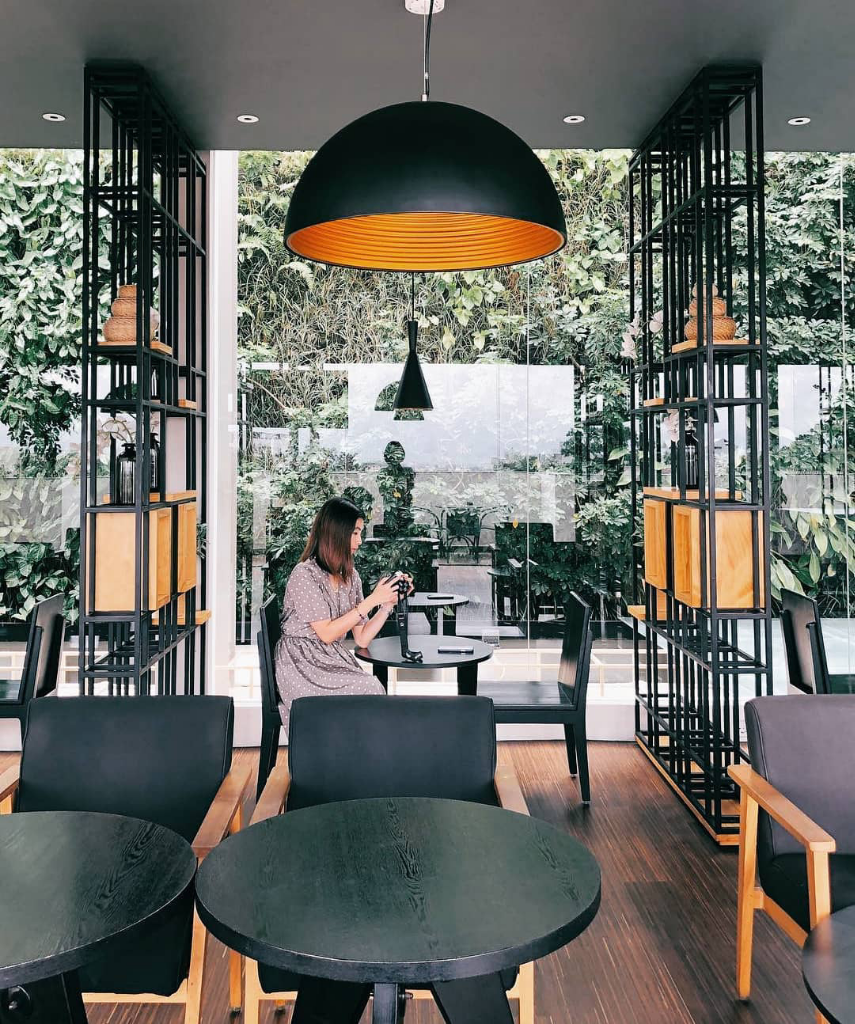 Hotel Kekoreaan Yang Ada Di Bandung, Kepoin Aja Cuk!
