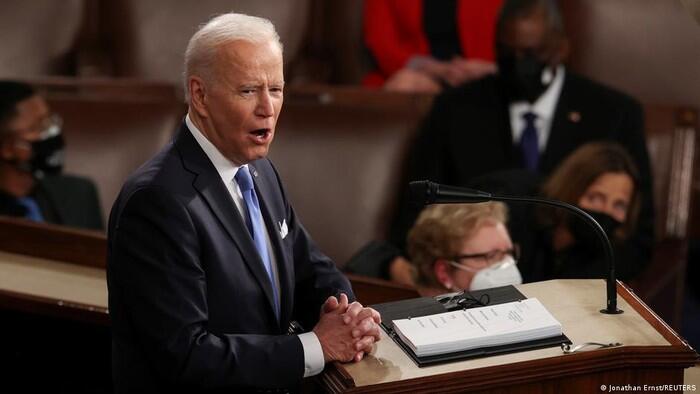 Biden Telepon Mahmoud Abbas, Minta Hamas Setop Serangan Roket ke Israel