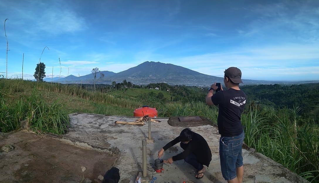 Tempat Bersantai Dengan Pemandangan Alam Terbaik Di Kampung Ane, Ujung Aspal Namanya
