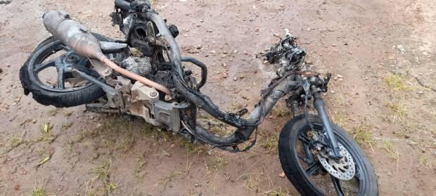 Apesnya Kurir JNT di Bangka Tengah Ini, Motor Terbakar Paket Konsumen Pun Ludes