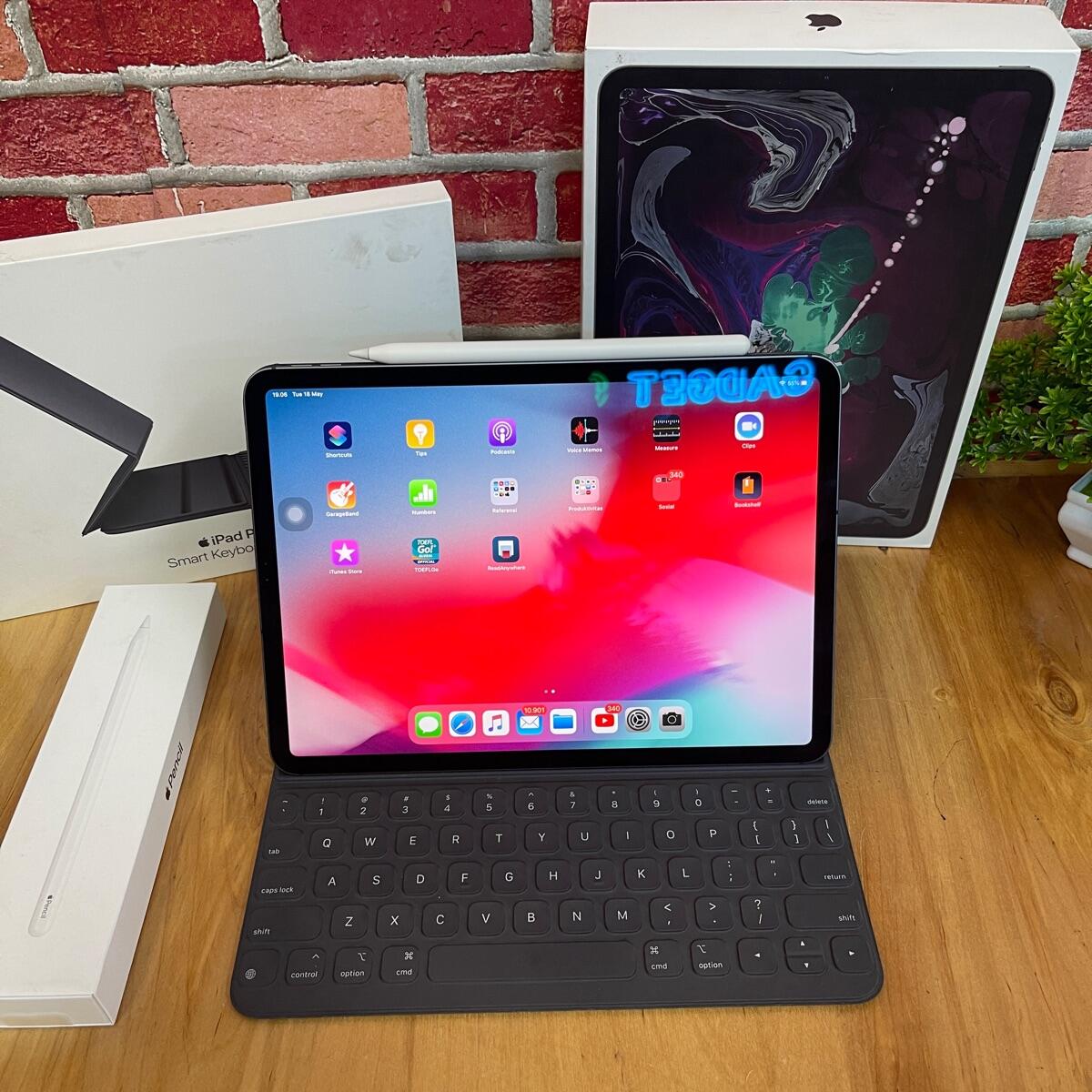 Terjual IPad Pro 2018 2019 11 Inch 64gb Cell Wifi Like New Full Package ...