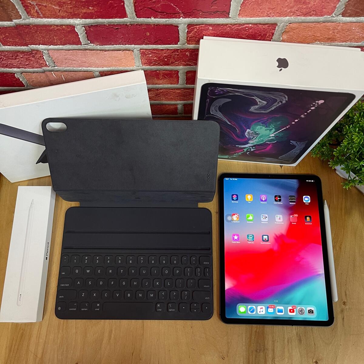 Terjual IPad Pro 2018 2019 11 Inch 64gb Cell Wifi Like New Full Package ...