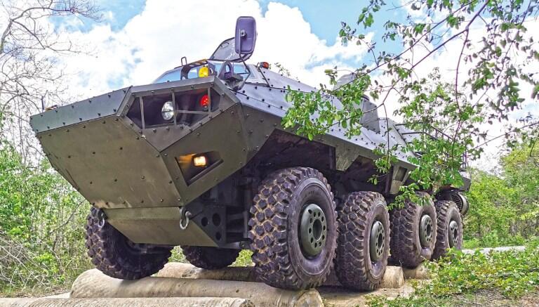 Panus R600 8x8 - Kendaraan Tempur Amfibi Buatan Negeri Gajah Putih