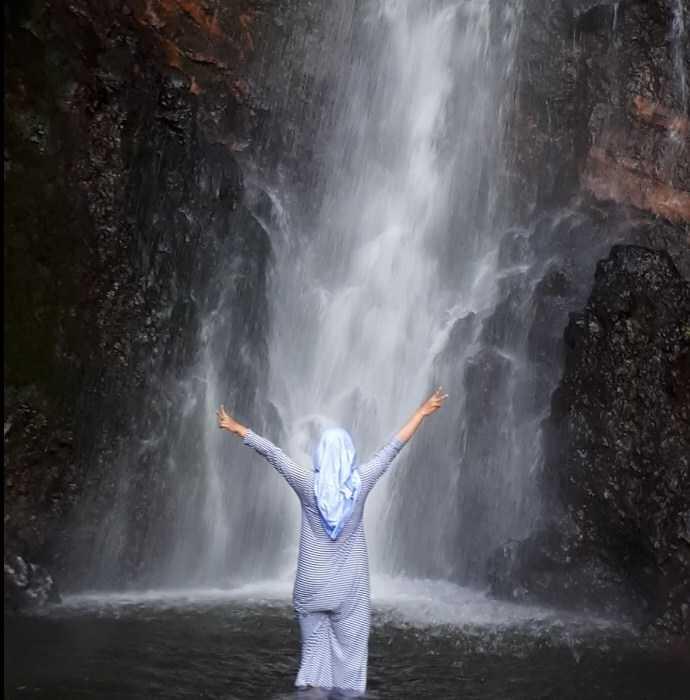 Yuk Nikmati Indahnya Curug Ngumpet, Pamijahan, Airnya Halus Bak Embun Beterbangan!