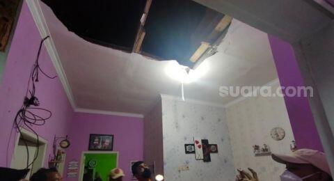 Atap Rumah Ambruk, Warga Kota Malang Selamat dari Gempa Berkat Salat Isya