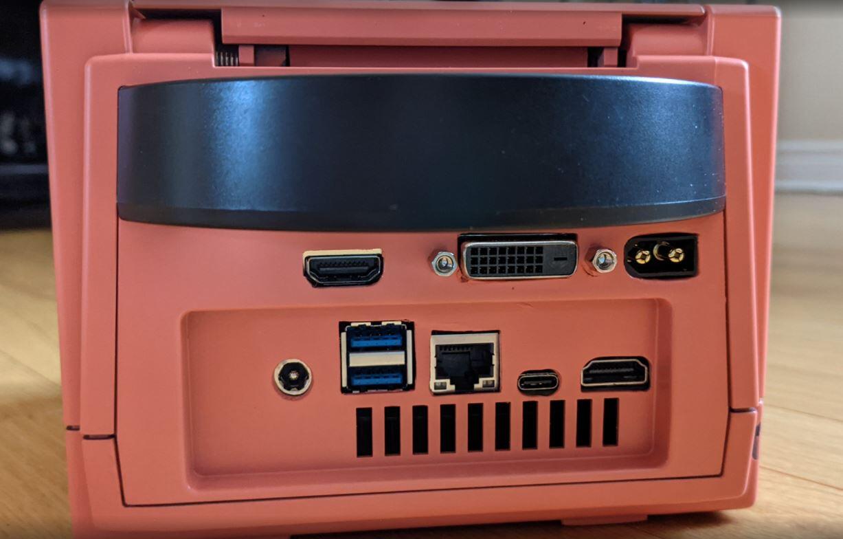 Mengubah Nintendo GameCube Menjadi Sebuah PC
