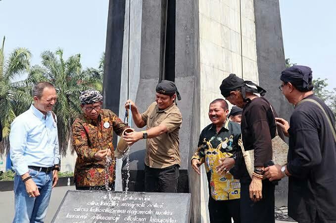 Tradisi 'Ngumbah Kujang' Di Kota Bogor