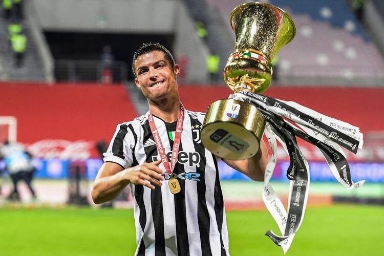 CR7 Selalu Raih Trofi di Klub Berbeda