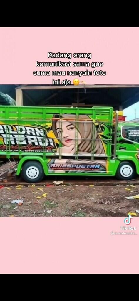 Wajahnya Sering Ada di Belakang Truk, Cewek Ini Curhat Sampai Ditanya Guru