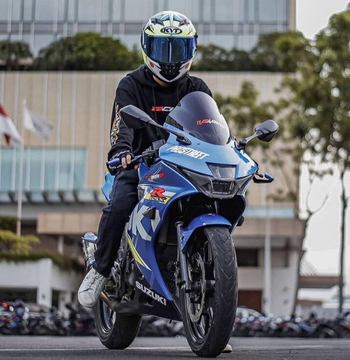 Demen Touring Bareng Motor GSX R-150? Rawat dengan Cara Ini dan Raih Performa Terbaik