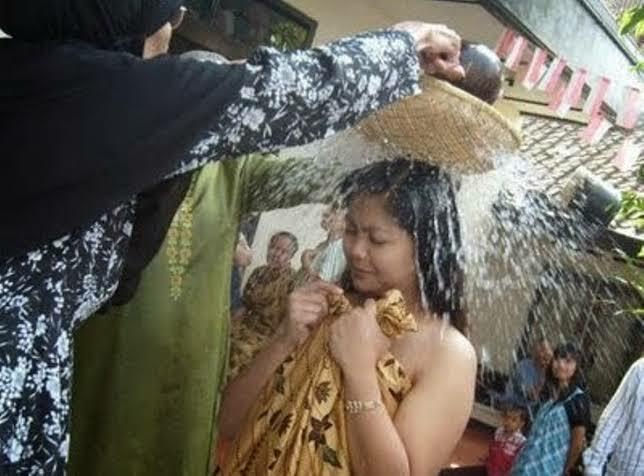 Tradisi Pelet Kandung Di Madura Yang Bertujuan Untuk Kebaikan si Bayi