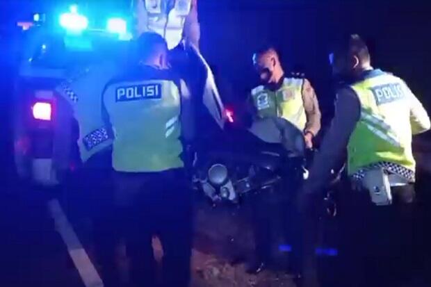 Kecelakaan Maut di Jalur Madiun-Surabaya, Pemotor Tewas Hantam Truk Boks