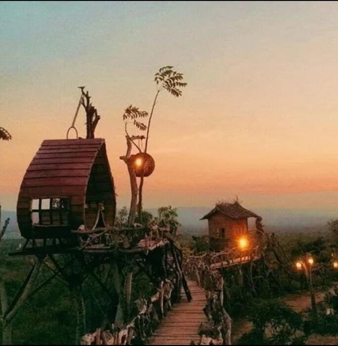 Boekit Tinggi Daramista, Destinasi Wisata Bak Negeri Dongeng di Madura
