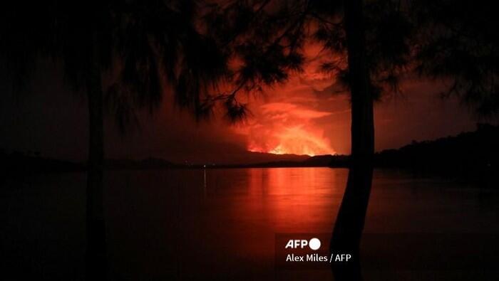 Gunung Nyiragongo Meletus, Warga Panik Tinggalkan Rumah