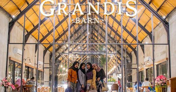 3 Spot Insta Worthy di Solo. Ada yang Bernuansa Ala Romawi Loh