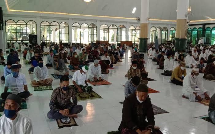 Marah karena SPBU Tutup Ditinggal Pegawai Shalat Jum'at, Bapak Ini Dihujat Netizen