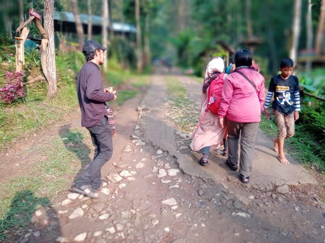 Pleseran, Tempat Plesiran Yang Adem Dan Nyaman Di Kaki Gunung Lawu