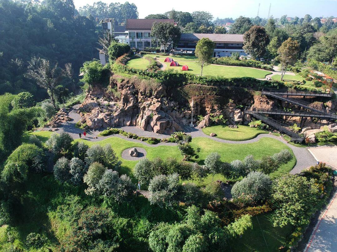 Horison Green Forest Resort Bandung, Hotel Unik Paket Komplit Tiada Duanya