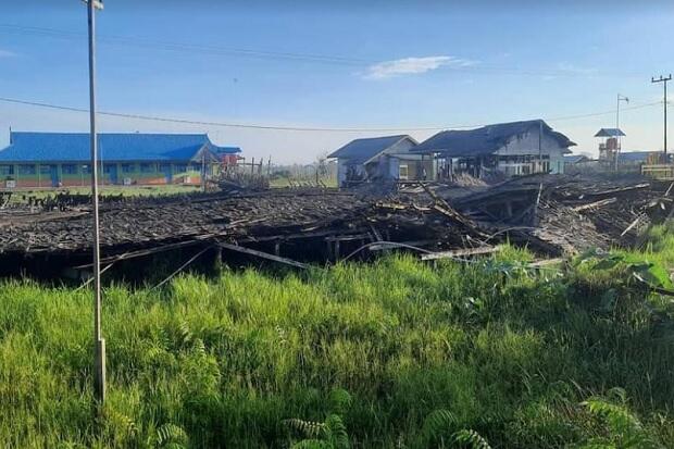 Bangunan Legendaris Bekas Sekolah Rakyat Tionghoa di Kotawaringin Barat Ambruk