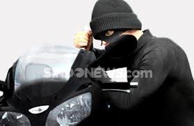 Motor Lagi Dipanasi Dibawa Kabur, Nahas Si Maling Terjatuh dan Ditangkap