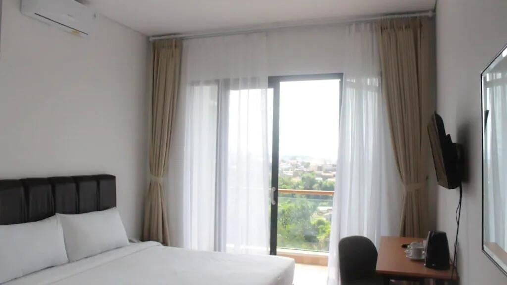 Are You and I Bed &amp; Breakfast, Hotel 300 Ribuan dengan View Instagram able, Apik!