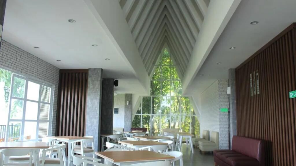 Are You and I Bed &amp; Breakfast, Hotel 300 Ribuan dengan View Instagram able, Apik!