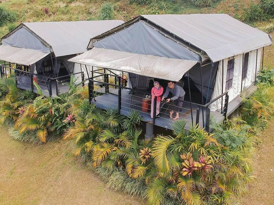 Camping dengan Fasilitas Lengkap Hanya di Trizara Resorts Glamping