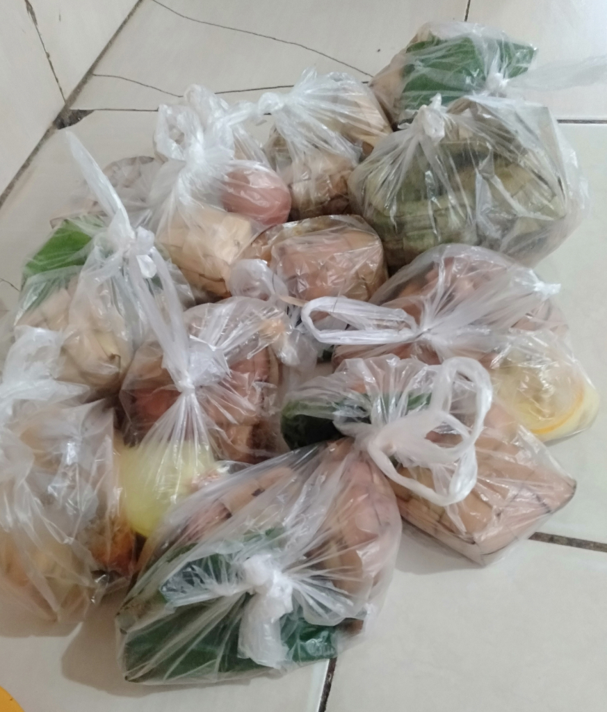 Konjengan Eler, Tradisi Unik Saat Lebaran Ketupat Yang Masih Lestari Hingga Saat Ini!