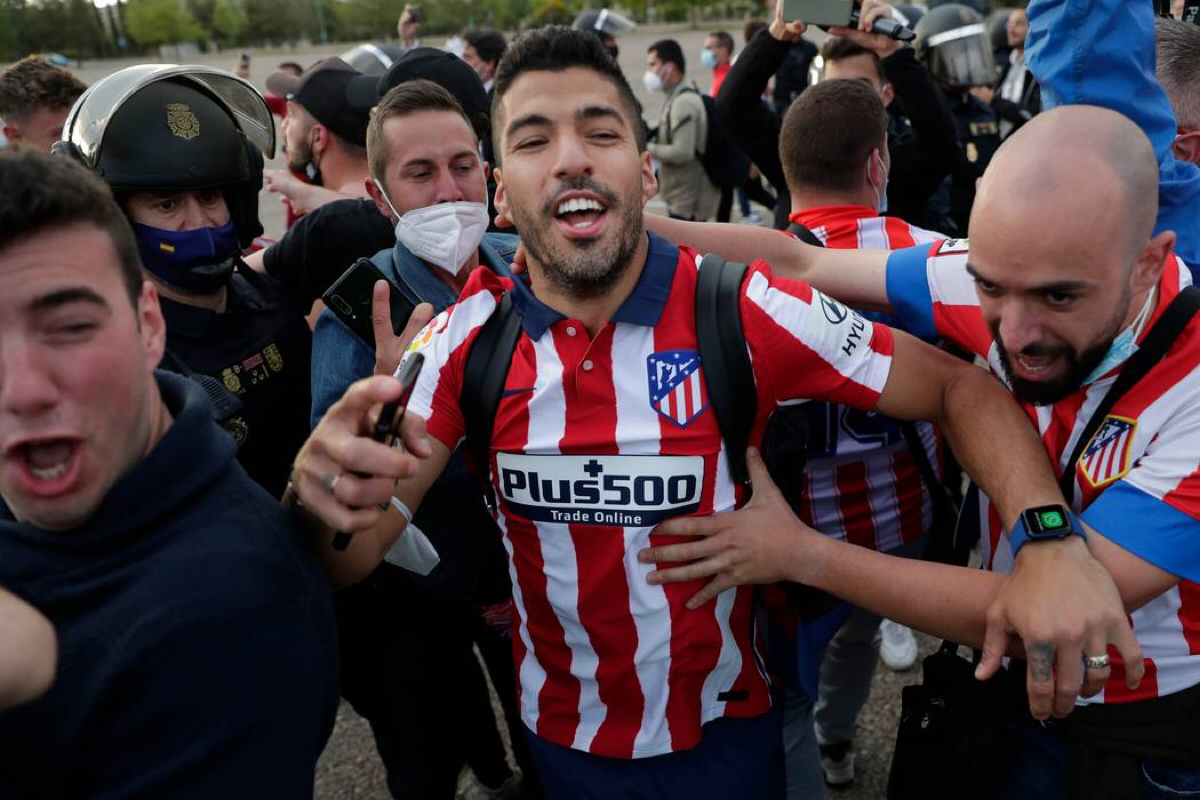 Masih Bete, Suarez Hampir Kirim Foto Atletico Juara Ke Petinggi Barca!