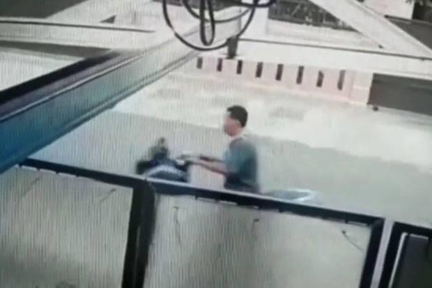 Kakak Adik Belanja Susu Jadi Korban Hipnotis, Motor Melayang di Kalimulya Depok