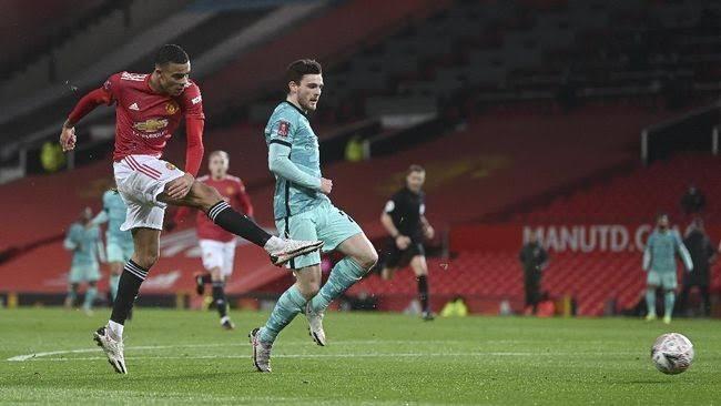 Premier League akan Uji Coba Wasit Robot untuk Pengganti VAR