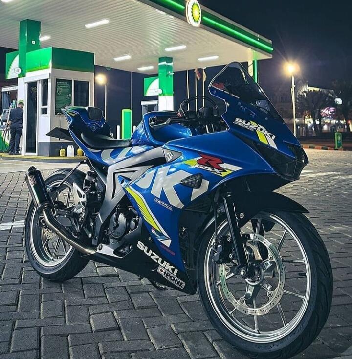 Tips Berkendara dengan Motor GSX, Pemula Masuk!