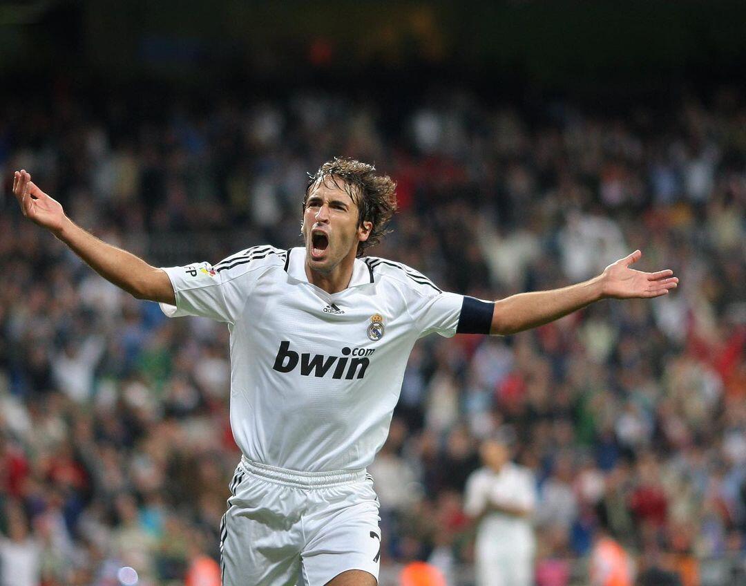 Zidane Pergi, Raul Gonzales Disebut Masuk Radar Pelatih Baru Madrid