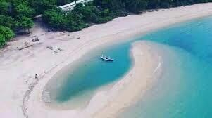 Pantai Sembilan Gili Genting, Wisata Bahari di Madura Bernuansa Hawaii