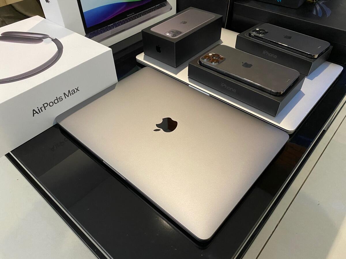 Terjual Apple Macbook Pro M1 IBOX di KASKUS
