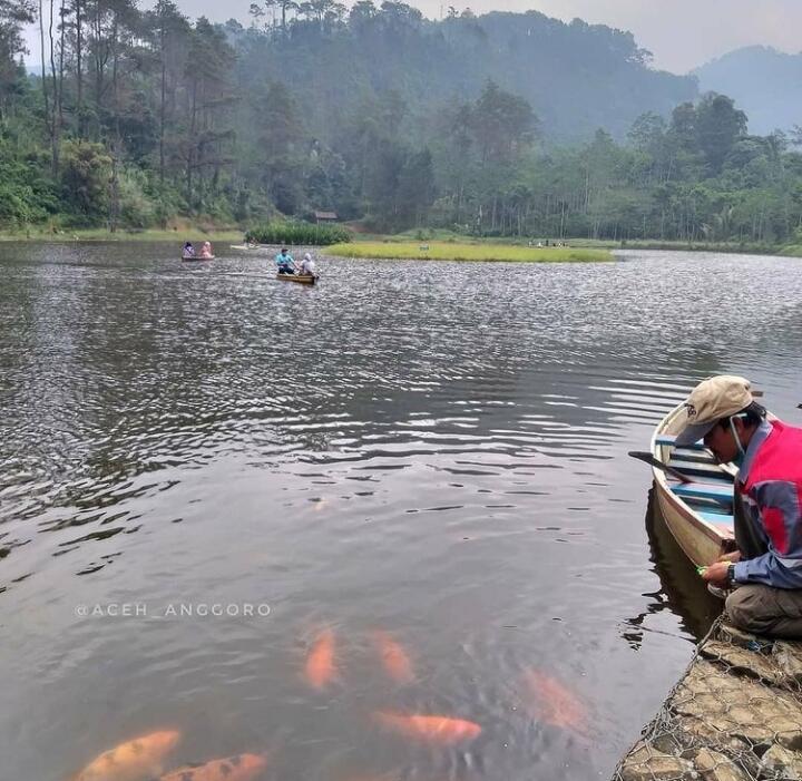 Telaga Kumpe, Wisata Alam Menakjubkan di Banyumas