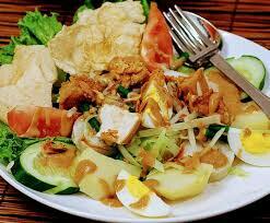 GADO-GADO, SALAD KHAS INDONESIA YANG ENAK DAN LEZAT!