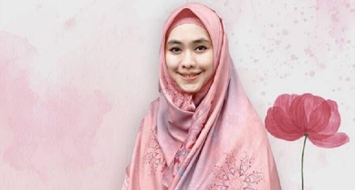 Para Selebriti Yang Menjadi Influencer Fashion Hijab Era 2000-an