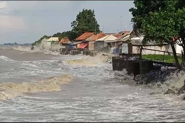 BMKG: Waspadai Gelombang Tinggi 1-4 Meter Sepekan ke Depan di Wilayah Ini