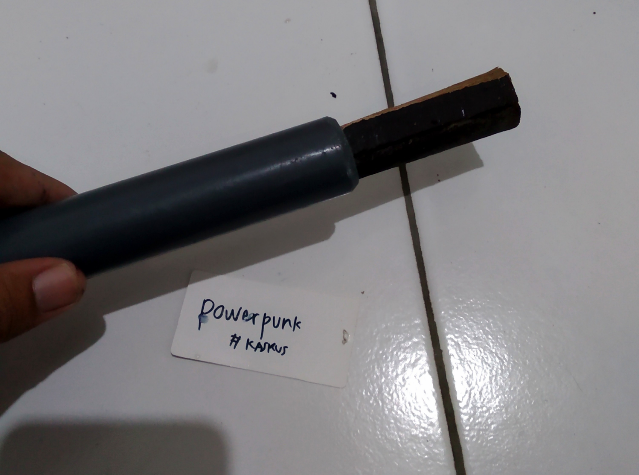 Membuat Tongkat Lampu Dari Botol Bekas
