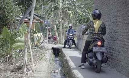 Pengemudi Pemula, Ketahui Aturan Tak Tertulis Ini Di Jalan Milik Bersama