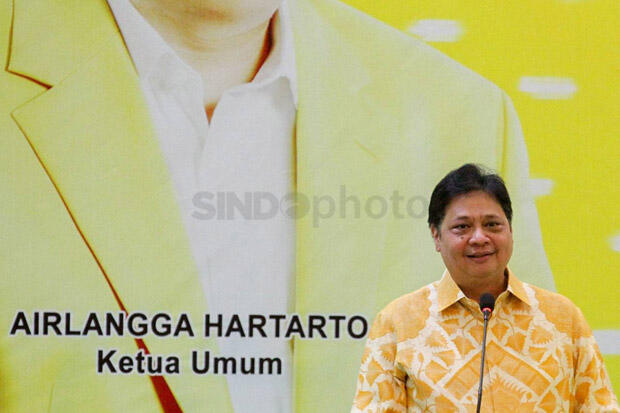 Dorong Kader Golkar Hadir di Tengah Masyarakat, Airlangga: Bumikan Pancasila