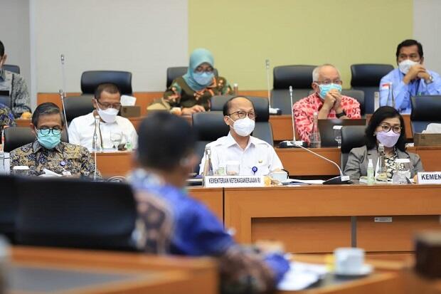 Kemnaker Segera Koordinasi Persiapan Kepulangan 7300 Pekerja Migran dari Malaysia