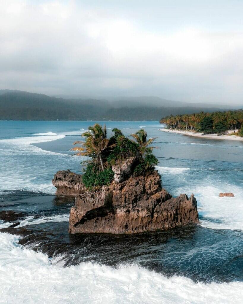 Explore Keindahan Pulau Pisang, Hidden Gem Di Pesisir Barat Kota Lampung!