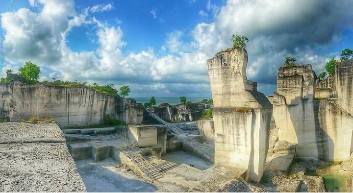 Batu Putih Sumenep, Destinasi Wisata Ciamik Bekas Penambangan Batu Kapur