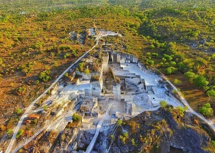 Batu Putih Sumenep, Destinasi Wisata Ciamik Bekas Penambangan Batu Kapur