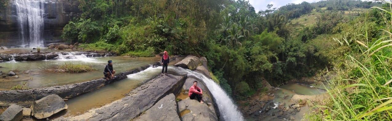 Curug Nangga, Air Terjun Bertingkat Tujuh Yang Eksotis, Berani Naik, Gan?