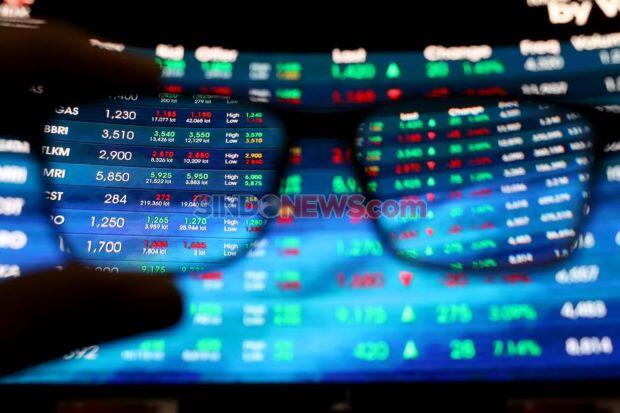 Saat IHSG Menguat Tipis 3 Poin, Saham MNC Bank Tembus Level Rp200