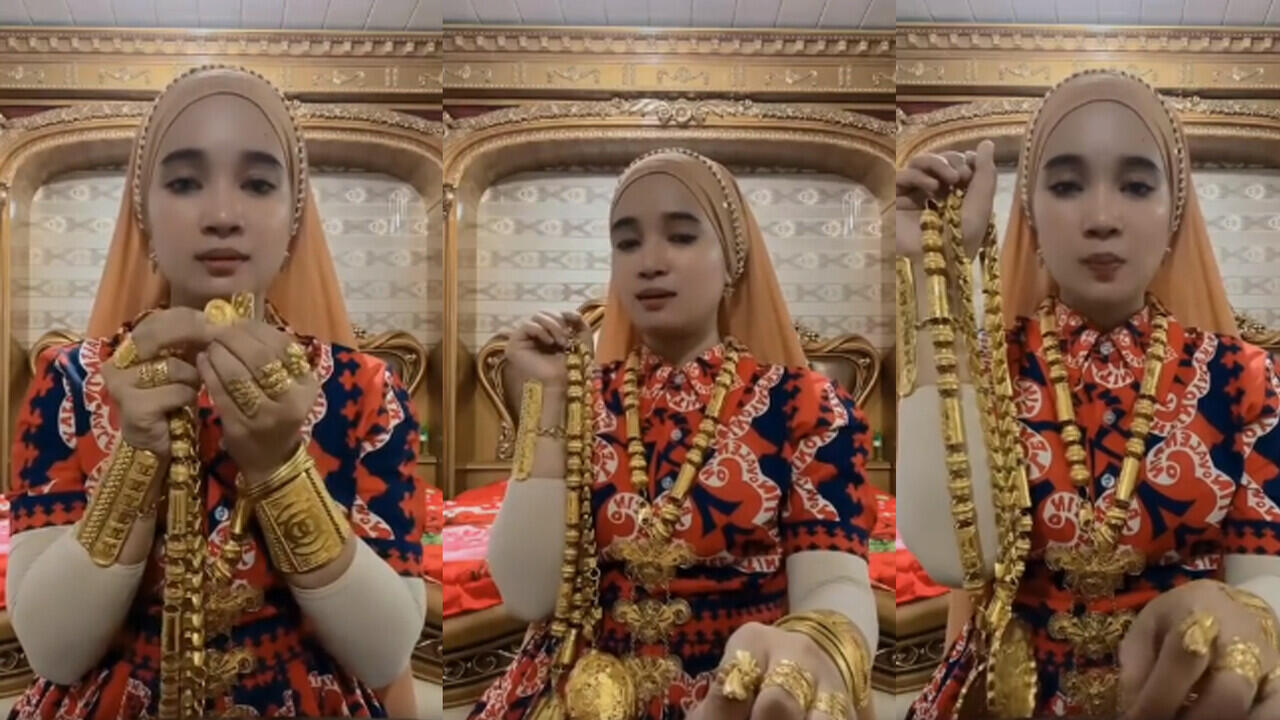 Aksi Wanita Pamer Emas di TikTok, &quot;Jang Bilang Aku Riya' Ya Bunda, Hobiku Perhiasan.&quot;